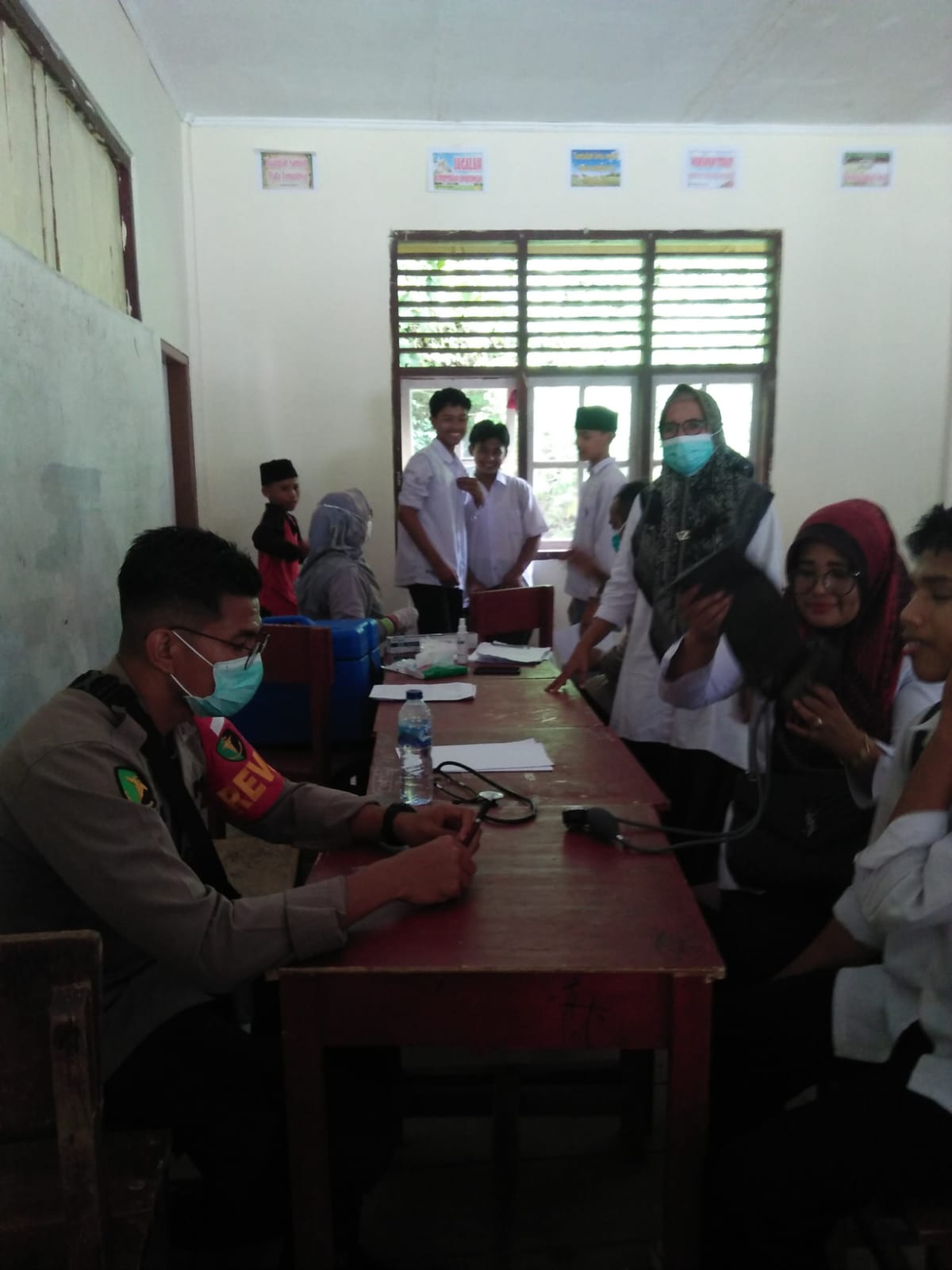 PELAKSANAAN VAKSINASI DI PONDOK PESANTREN SABILUL JANNAH .