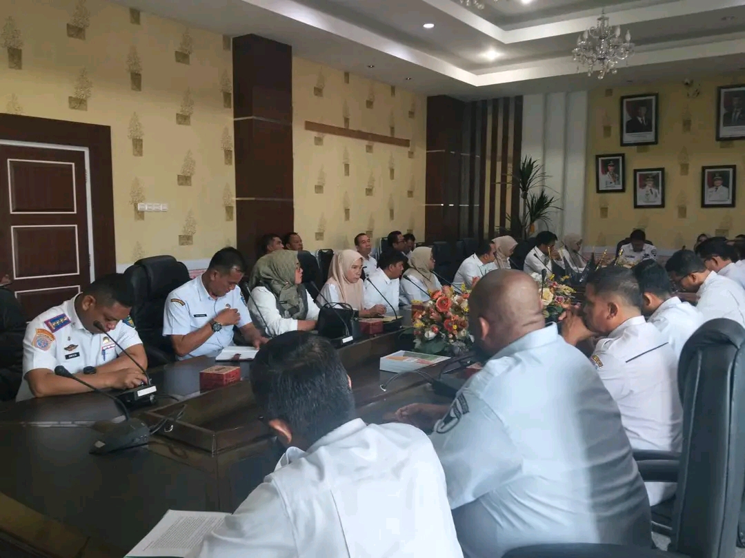 Bapak Camat Menghadiri undangan meeting Badan Pemeriksaan Keuangan(BPK) 